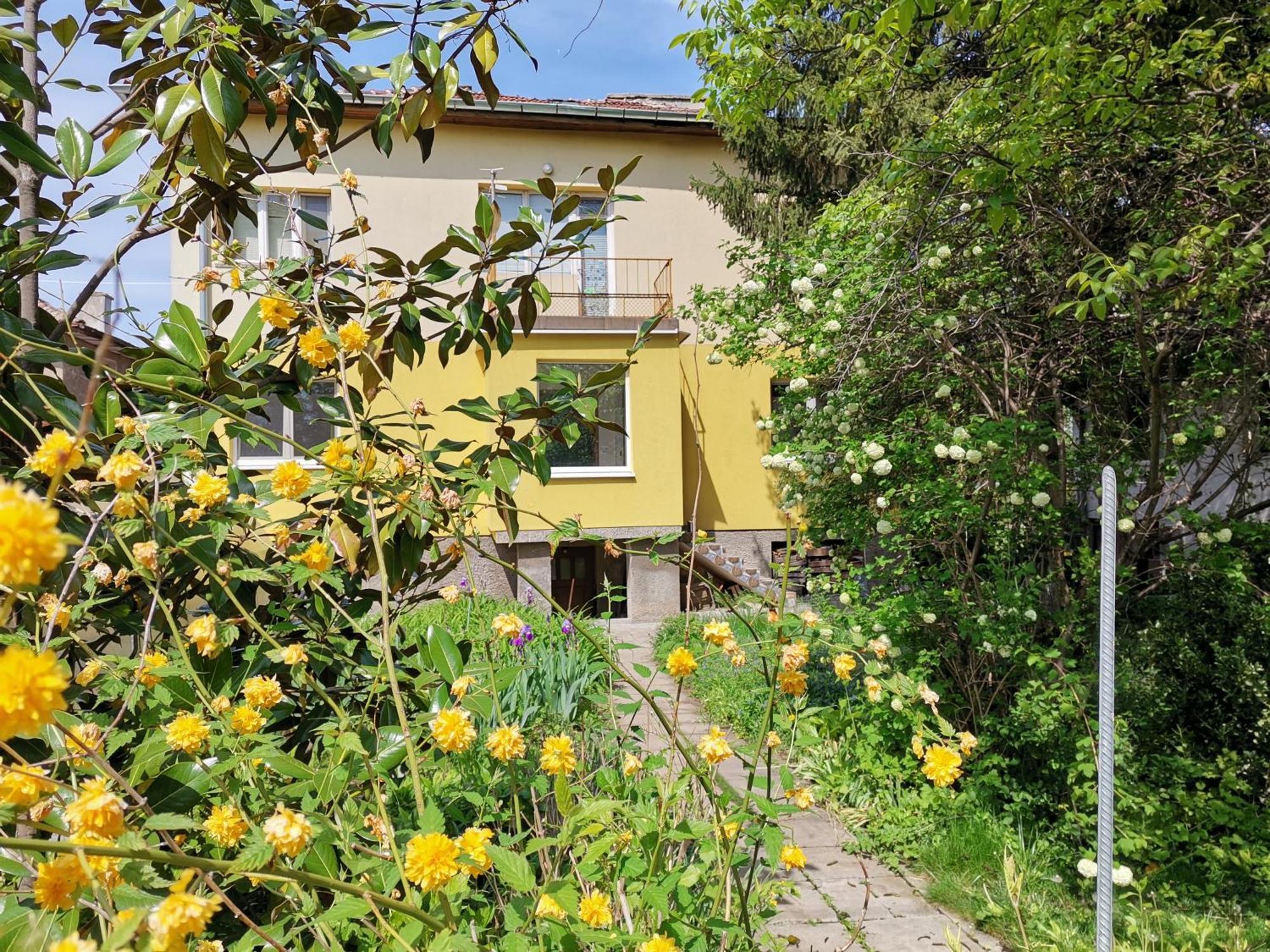 Стаи за гости Дом Градина Вита / Guest Rooms “House Vita Garden” София Екстериор снимка
