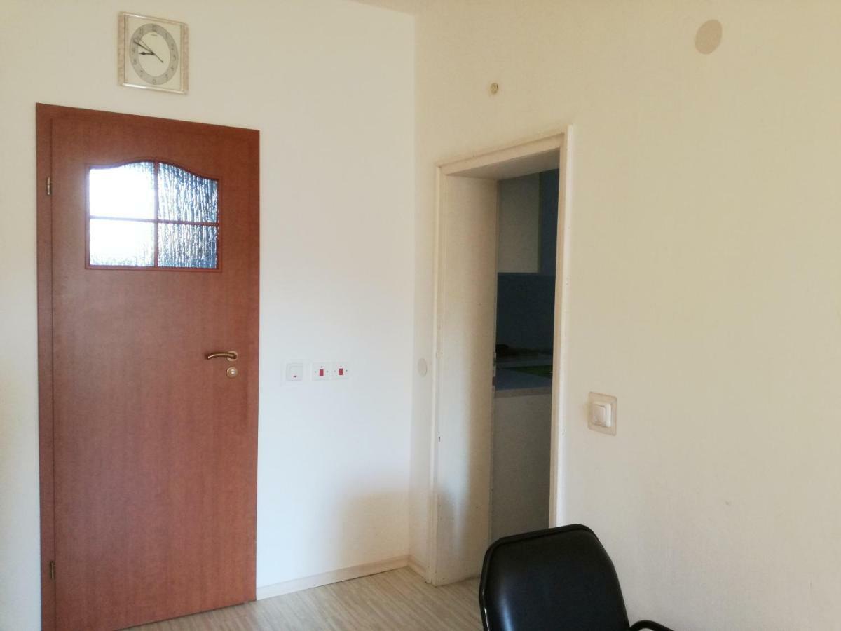 Стаи за гости Дом Градина Вита / Guest Rooms “House Vita Garden” София Екстериор снимка