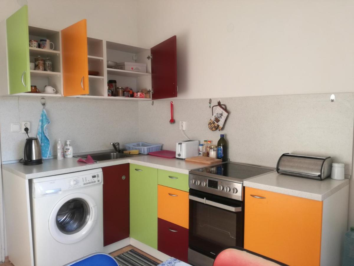 Стаи за гости Дом Градина Вита / Guest Rooms “House Vita Garden” София Екстериор снимка